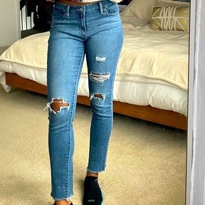LEVI'S 711 Skinny Ripped Jeans